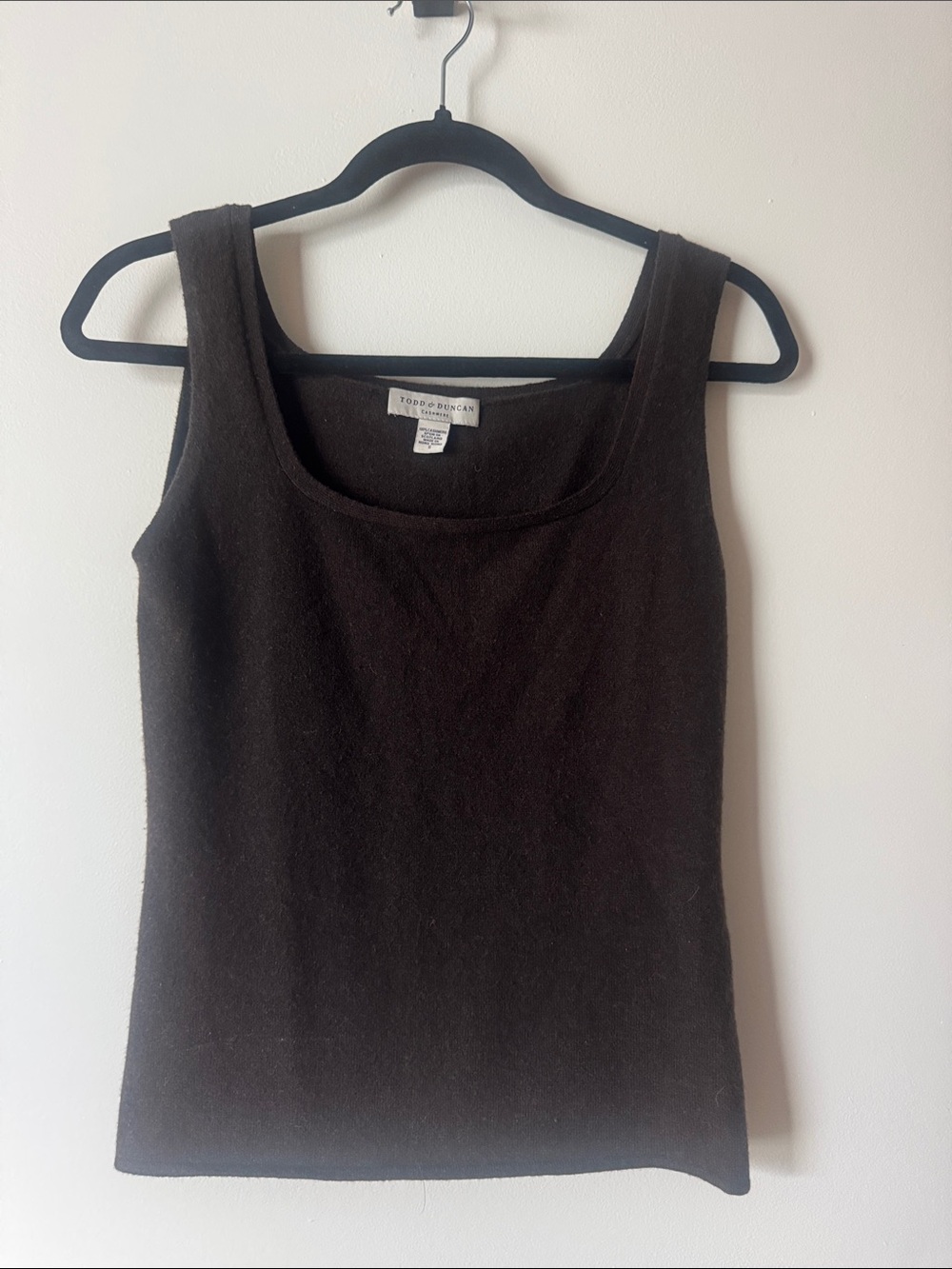 Todd & Duncan 100% cashmere chocolate brown tank sz S